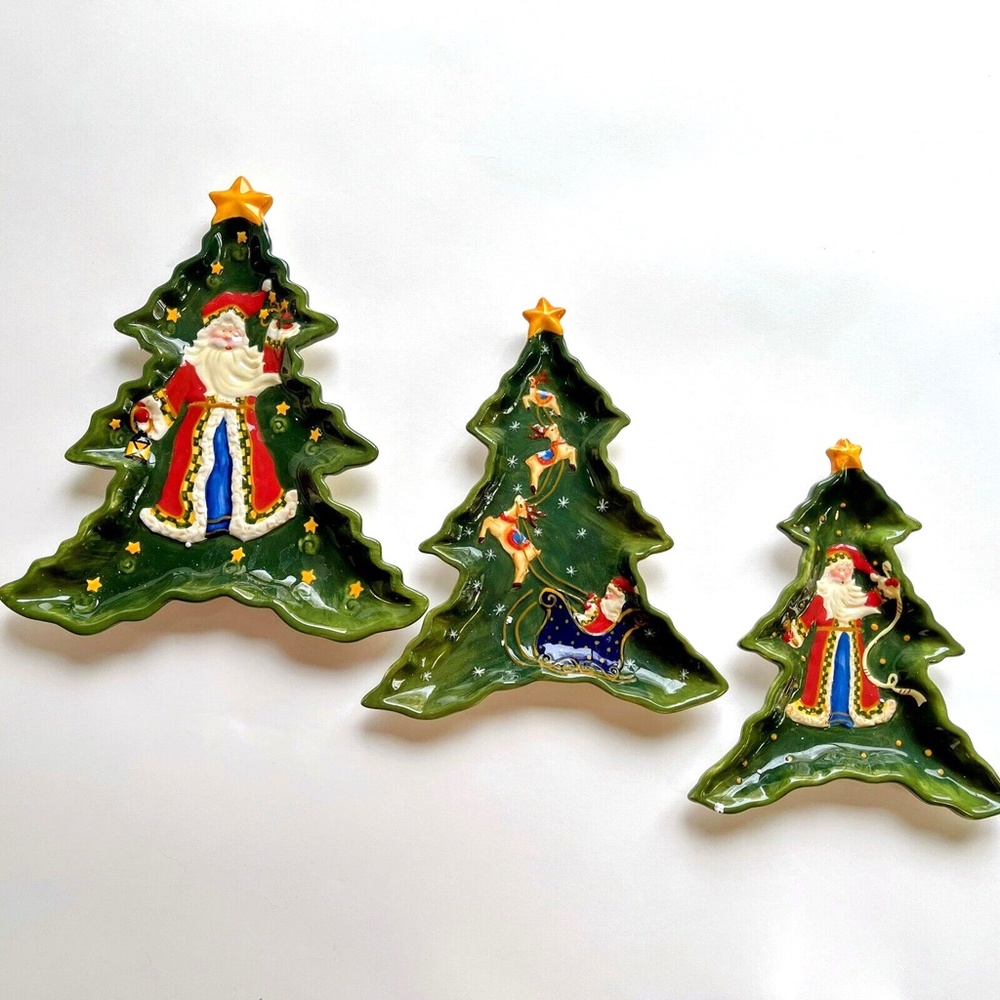 Vintage Christmas Dishes Decor